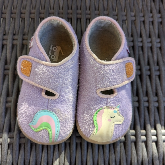 See Kai Run Lilac Unicorn Kids Slipper Shoes Size Toddler 6 - Picture 1 of 3
